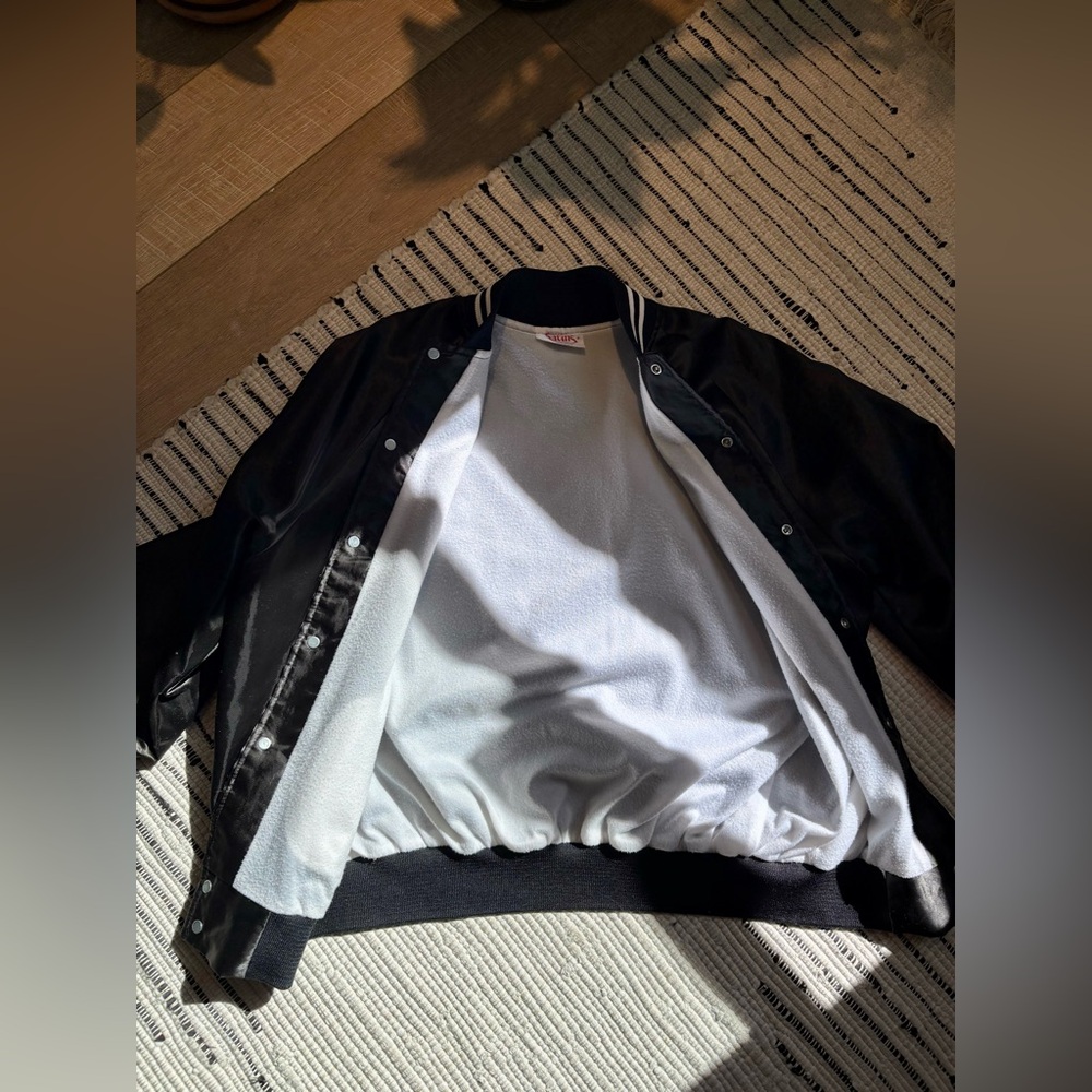 Lightweight Bomber Jacket in Black - Picture 7 of 9